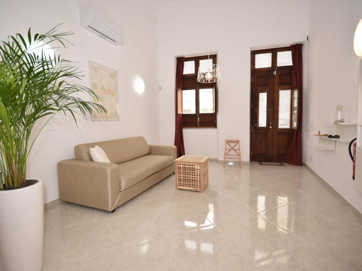 Modern Holiday Home In Olh O With Terrace Olhão Esterno foto
